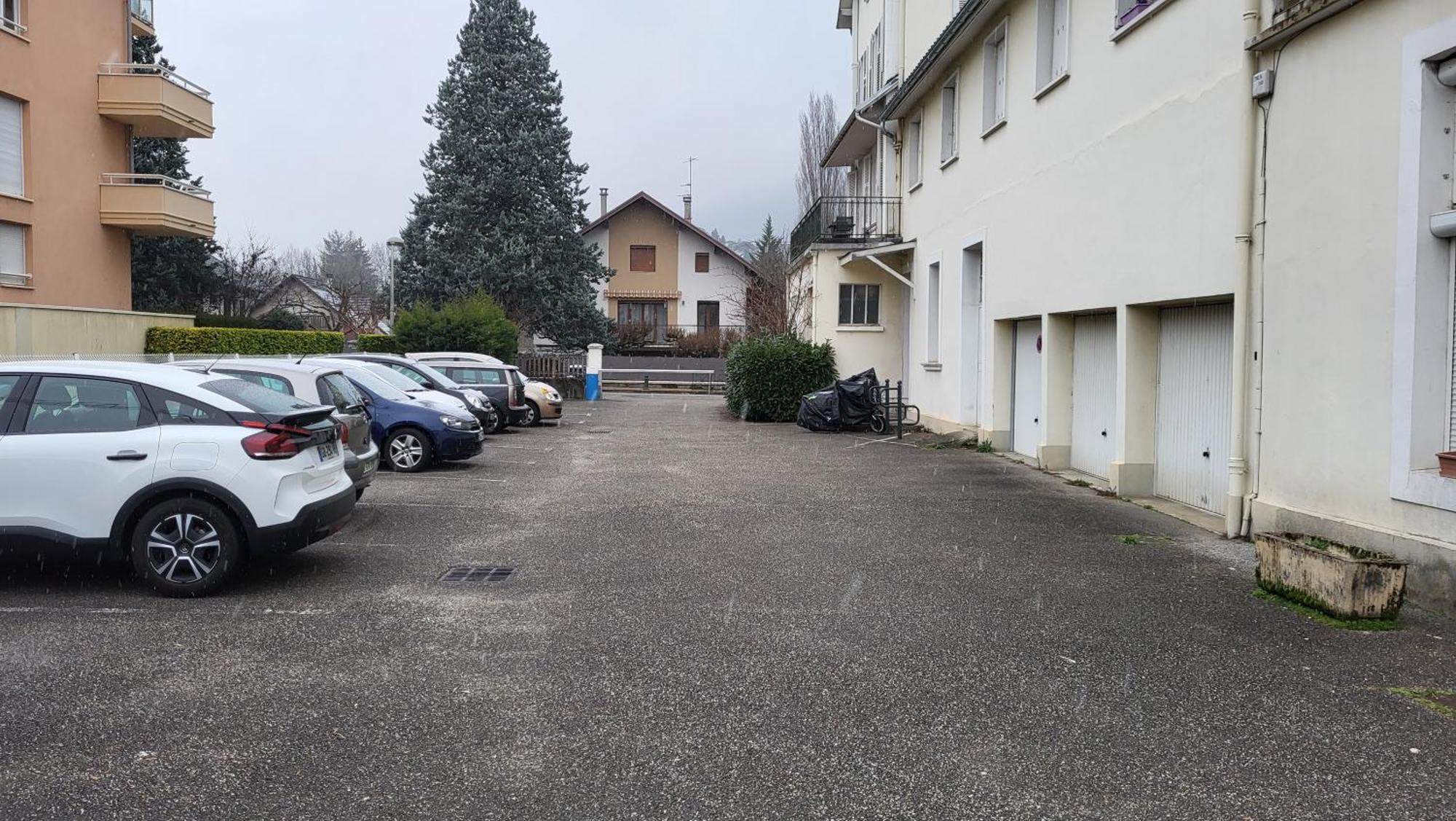 Zen Studio Les Thermes - Challes Centre - Parking 외부 사진